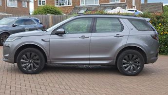 Land Rover Discovery Sport 2.0 D180 MHEV R-Dynamic SE Auto 4WD Euro 6 (s/s) 5dr 1 Owner 7 S