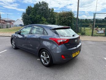 Hyundai i30 1.4 Blue Drive SE Hatchback 5dr Petrol Manual Euro 6 (s/s) (100 