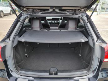 Mercedes-Benz A Class 1.5 A180d AMG Line (Executive) 5dr Diesel 7G-DCT - GREAT SERVICE