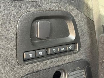 Ford Galaxy 2.0 EcoBlue Titanium MPV 5dr Diesel Auto Euro 6 (s/s) (150 ps)