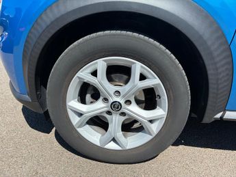 Nissan Juke N-Connecta 1.0 DIG-T 5 Dr Euro 6 (s/s) Auto (7) SUV Petrol DCT (