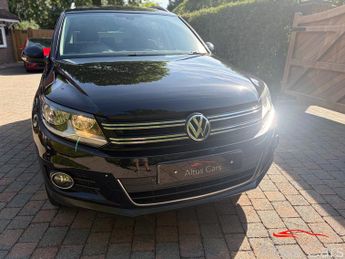 Volkswagen Tiguan 2.0 TDI BlueMotion Tech Match SUV 5dr Diesel DSG 4WD Euro 5 (s/s