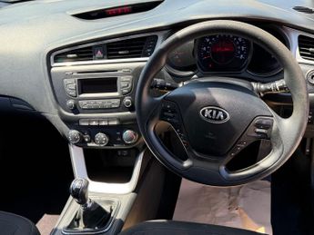 Kia Ceed 1.6 CRDi 1 Hatchback 5dr Diesel Manual Euro 6 (s/s) (134 bhp)
