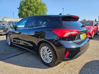 Ford Focus 1.0T EcoBoost Titanium Hatchback 5dr Petrol Auto Euro 6 (s/s) (1