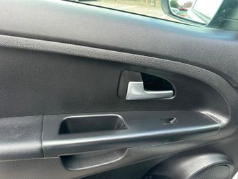 Kia Venga 1.4 2 MPV 5dr Petrol Manual Euro 5 (89 bhp)