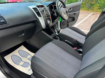 Kia Venga 1.4 2 MPV 5dr Petrol Manual Euro 5 (89 bhp)