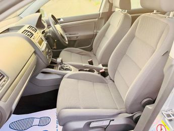 Volkswagen Golf 1.6 FSI SE Hatchback 5dr Petrol Automatic (185 g/km, 113 bhp)