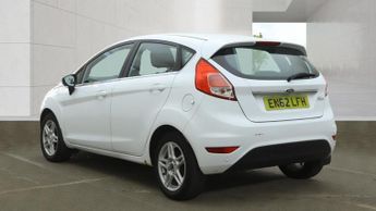 Ford Fiesta 1.6 Zetec Hatchback 5dr Petrol Powershift Euro 5 (105 ps)