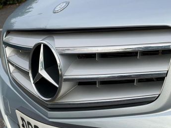 Mercedes-Benz C Class 1.6 C180 BlueEfficiency Executive SE Saloon 4dr Petrol G-Tronic+