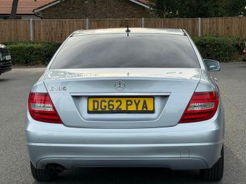 Mercedes-Benz C Class 1.6 C180 BlueEfficiency Executive SE Saloon 4dr Petrol G-Tronic+
