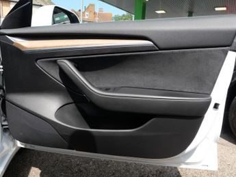 Tesla Model 3 (Dual Motor) Long Range Electric Auto 4WDE (346 ps) 4dr