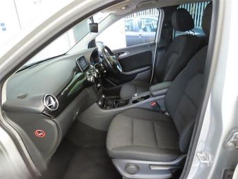 Mercedes-Benz B Class 1.5 B180 CDI SE MPV 5dr Diesel 7G-DCT Euro 5 (s/s) (109 ps)