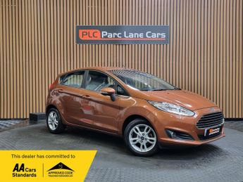 Ford Fiesta 1.25 Zetec Hatchback 5dr - ONLY 32000 MILES - 