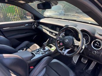 Alfa Romeo Stelvio 2.9 V6 Bi-Turbo Quadrifoglio SUV 5dr Petrol GPF Auto Q4 AWD Euro