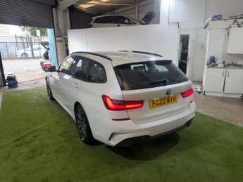 BMW 3 Series 2.0 330e 12kWh M Sport Touring 5dr Petrol Plug-in Hybrid Auto Eu