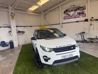 Land Rover Discovery Sport 2.0 TD4 HSE Black SUV 5dr Diesel Auto 4WD Euro 6 (s/s) (180 ps)