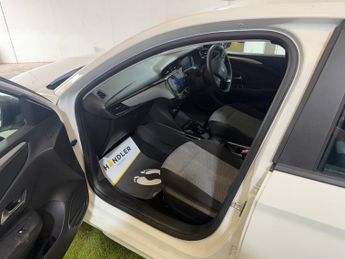 Vauxhall Corsa 50kWh Design Hatchback 5dr Electric Auto (136 ps)