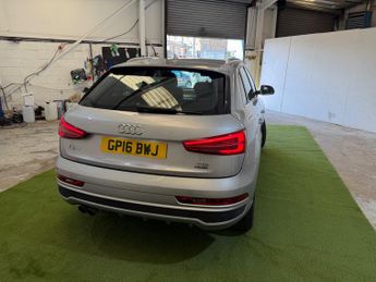 Audi Q3 2.0 TFSI S line SUV 5dr Petrol S Tronic quattro Euro 6 (s/s) (Na