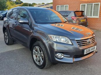 Toyota RAV4 2.2 D-CAT SR SUV 5dr Diesel Auto 4WD Euro 5 (150 ps) AUTOMATIC S