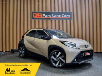 Toyota AYGO 1.0 VVT-i Exclusive Hatchback 5dr Petrol Manual - ONLY 26000 MIL