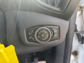 Ford Transit Connect 1.6 TDCi 200 Limited Panel Van 5dr Diesel Manual L1 H1 (124 g/km