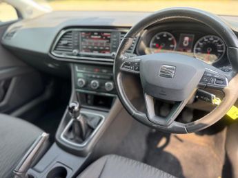SEAT Leon 1.6 TDI SE Dynamic Technology ST Euro 6 (s/s) 5dr