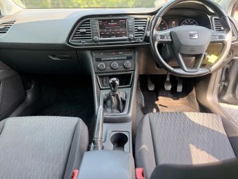 SEAT Leon 1.6 TDI SE Dynamic Technology ST Euro 6 (s/s) 5dr