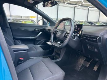 MG MG4 51kWh SE Hatchback Electric Auto (170 ps) 5dr