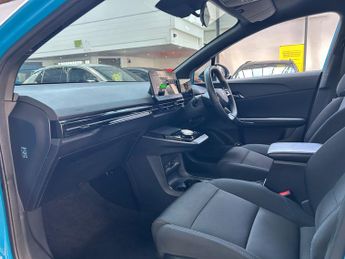 MG MG4 51kWh SE Hatchback Electric Auto (170 ps) 5dr