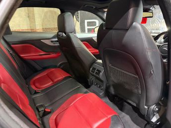 Jaguar F-Pace 2.0 D180 R-Sport SUV 5dr Diesel Auto AWD Euro 6 (s/s) (180 ps)