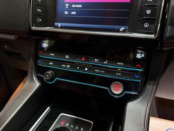 Jaguar F-Pace 2.0 D180 R-Sport SUV 5dr Diesel Auto AWD Euro 6 (s/s) (180 ps)