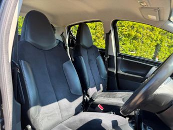 Toyota Aygo 1.0 VVT-i Ice Hatchback 5dr Petrol Manual Euro 5 (67 ps)