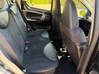 Toyota Aygo 1.0 VVT-i Ice Hatchback 5dr Petrol Manual Euro 5 (67 ps)