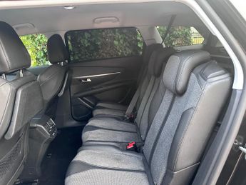 Peugeot 5008 1.2 PureTech GPF Allure SUV 5dr Petrol EAT Euro 6 (s/s) (130 ps)