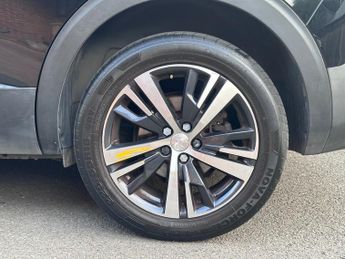 Peugeot 5008 1.2 PureTech GPF Allure SUV 5dr Petrol EAT Euro 6 (s/s) (130 ps)