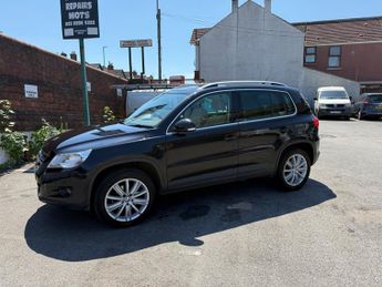 Volkswagen Tiguan 2.0 TDI Match SUV 5dr Diesel DSG 4WD Euro 5 (140 ps)