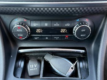 Mercedes-Benz A Class 1.5 A180d Sport (Premium) Hatchback 5dr Diesel 7G-DCT Euro 6 (s/