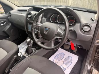Dacia Duster 1.5 dCi Laureate SUV 5dr Diesel EDC Euro 6 (s/s) (110 ps)
