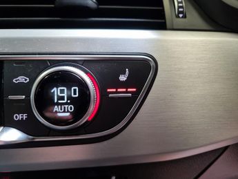 Audi A4 2.0 TFSI 40 S line Saloon 4dr Petrol S Tronic Euro 6 (s/s) (190 