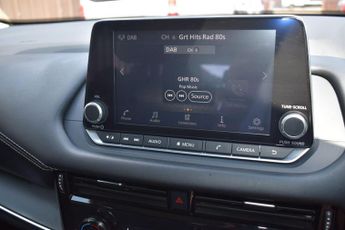 Nissan Qashqai 1.3 DIG-T MHEV Acenta Premium XTRON Euro 6 (s/s) 5dr