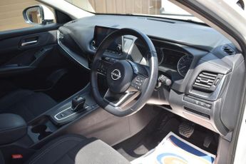 Nissan Qashqai 1.3 DIG-T MHEV Acenta Premium XTRON Euro 6 (s/s) 5dr