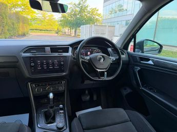 Volkswagen Tiguan 2.0 TSI BlueMotion Tech SEL SUV 5dr Petrol DSG 4Motion Euro 6 (s