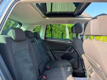Volkswagen Tiguan 2.0 TSI BlueMotion Tech SEL SUV 5dr Petrol DSG 4Motion Euro 6 (s