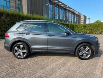 Volkswagen Tiguan 2.0 TSI BlueMotion Tech SEL SUV 5dr Petrol DSG 4Motion Euro 6 (s