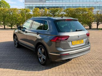 Volkswagen Tiguan 2.0 TSI BlueMotion Tech SEL SUV 5dr Petrol DSG 4Motion Euro 6 (s