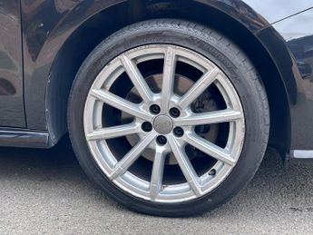 Audi A1 1.4 TFSI CoD S line Hatchback 3dr Petrol S Tronic Euro 6 (s/s) (