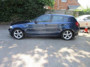 BMW 1 Series 2.0 116i SE Hatchback 5dr Petrol Manual Euro 5 (122 ps)
