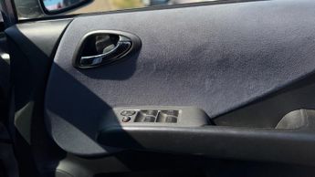 Honda Jazz 1.4 i-DSI SE Hatchback 5dr Petrol CVT-7 (139 g/km, 82 bhp)
