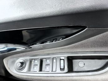 Vauxhall Mokka X 1.4i Turbo Design Nav Auto Euro 6 5dr