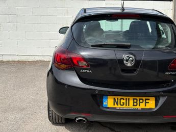 Vauxhall Astra 2.0 CDTi Elite Hatchback 5dr Diesel Auto Euro 5 (165 ps)
